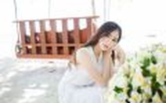 女技师用嘴给男顾客足疗 背后原因让人沉默